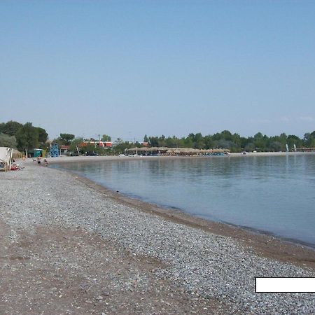 Rousetis Apartments Эйон Экстерьер фото